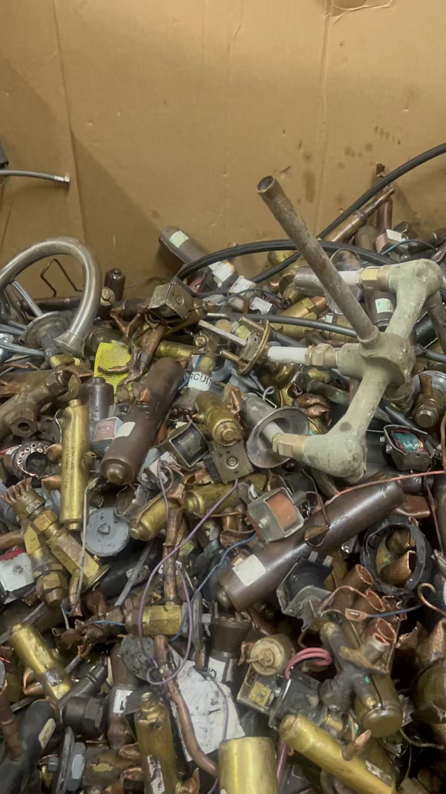 Mixed copper and brass scrap components